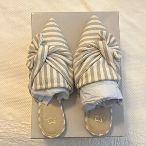 Marc Fisher Slide/Flats